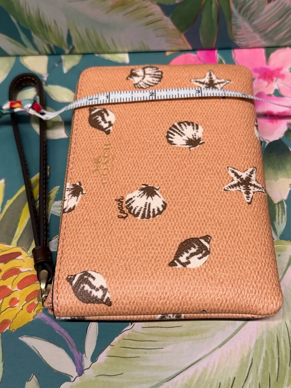 Coach Corner Zip Wristlet in Coral/Maple Seashell Print – NWT - Picture 11 of 11
